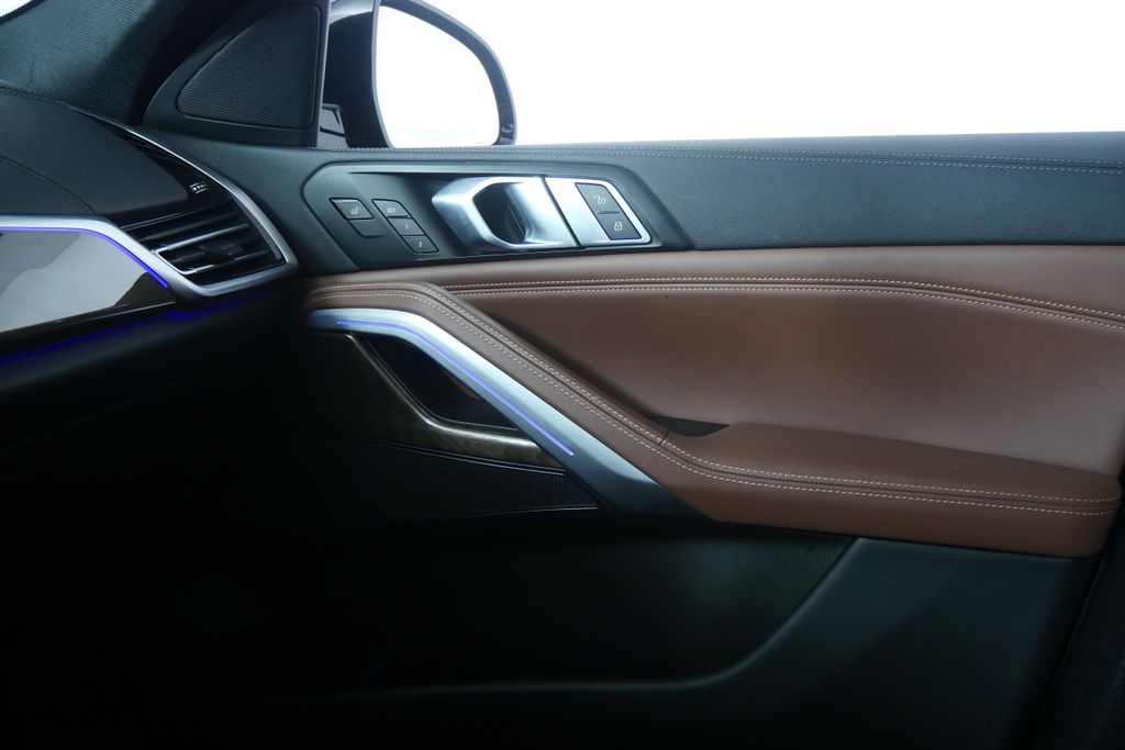 Thumbnail: 2022 BMW X6 - 26