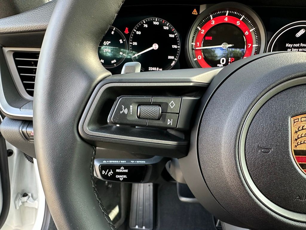 2024 Porsche 911 Carrera S 21