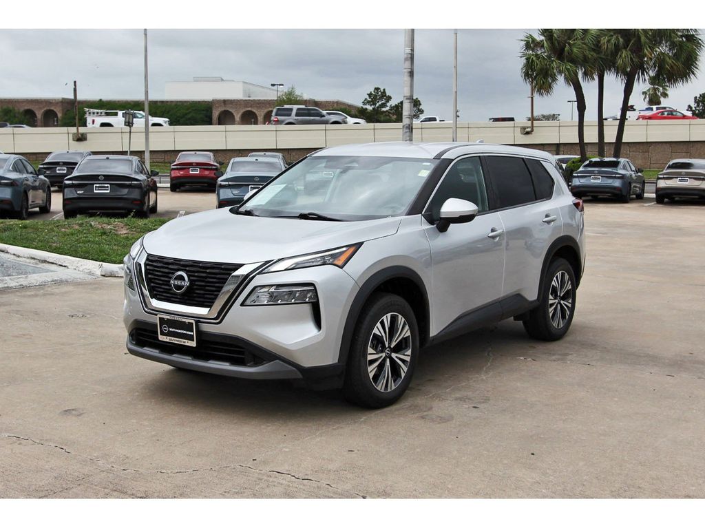 2022 Nissan Rogue SV - 1