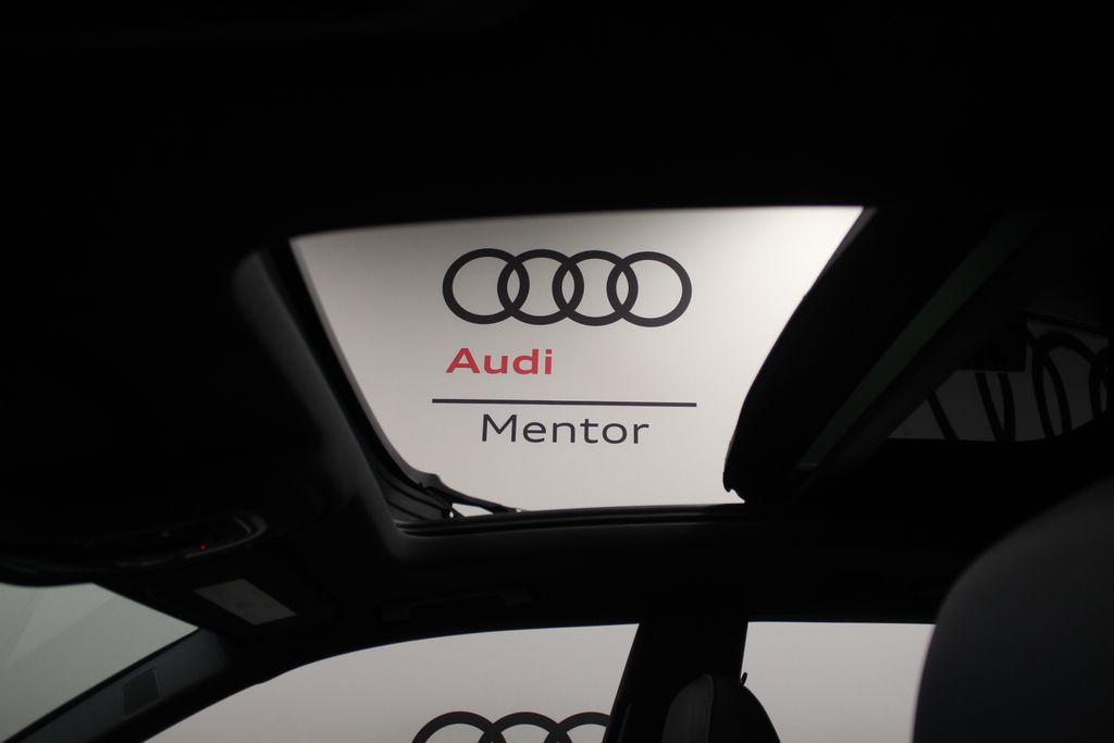 Thumbnail: 2026 Audi Q8 - 13
