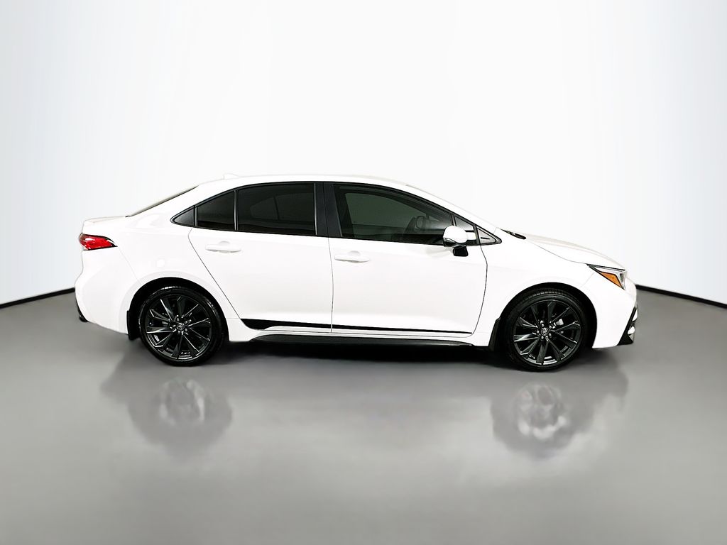 Thumbnail: 2025 Toyota Corolla - 4