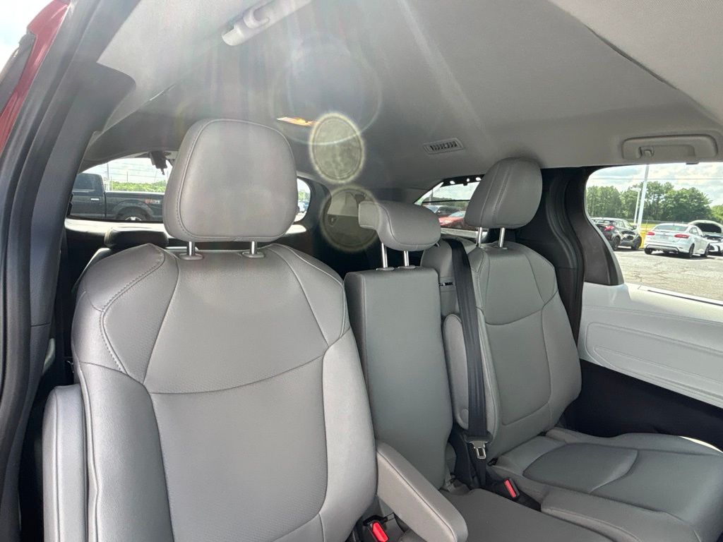 Used 2026 Toyota Sienna Van