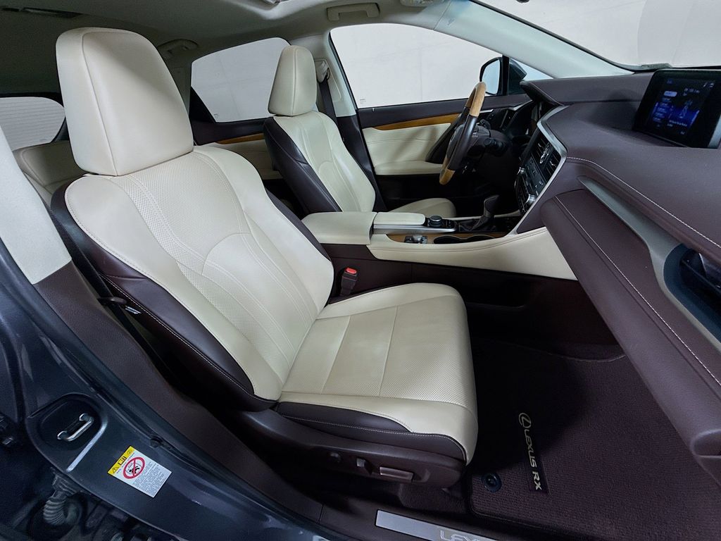 Thumbnail: 2018 Lexus RX - 28