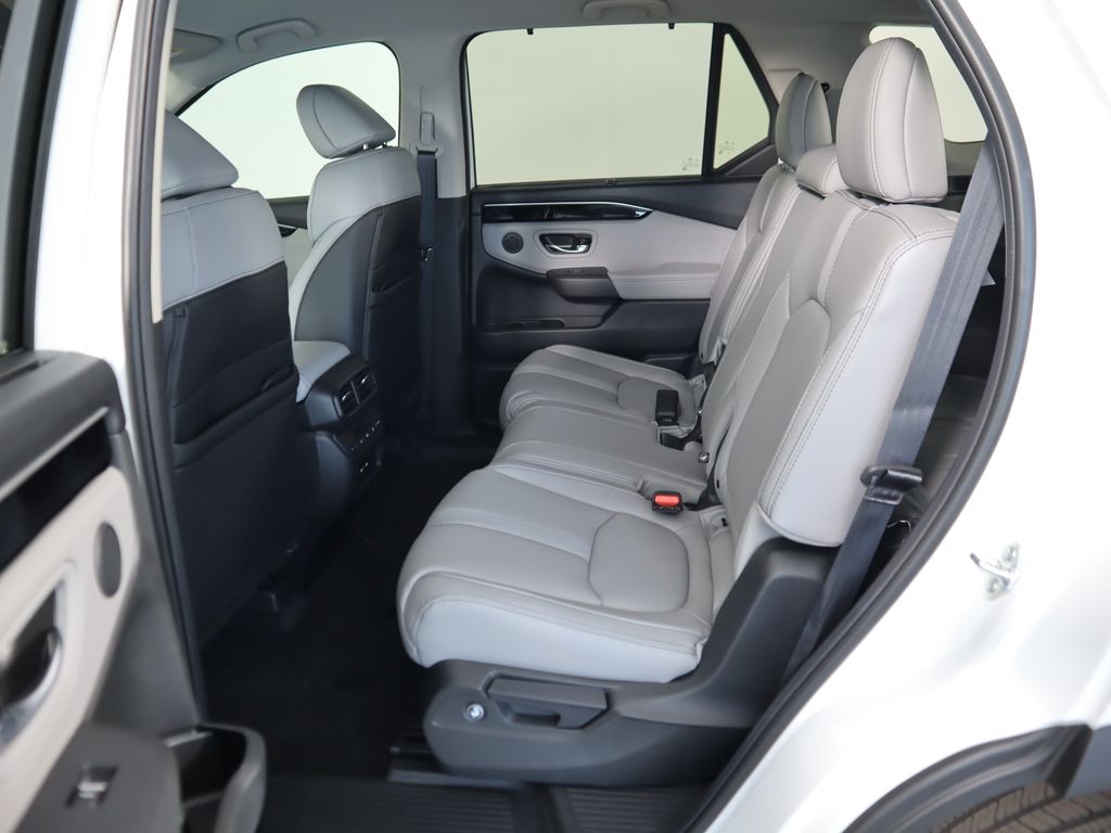 Thumbnail: 2025 Honda Pilot - 21