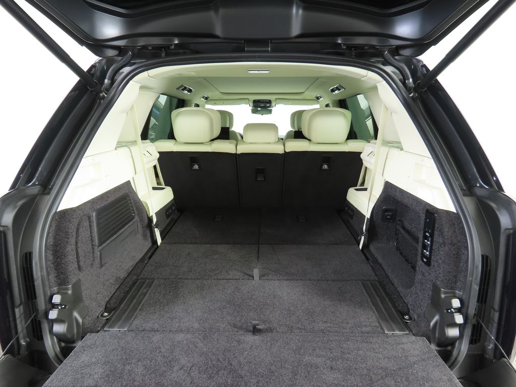 Thumbnail: 2024 Land Rover Range Rover - 28