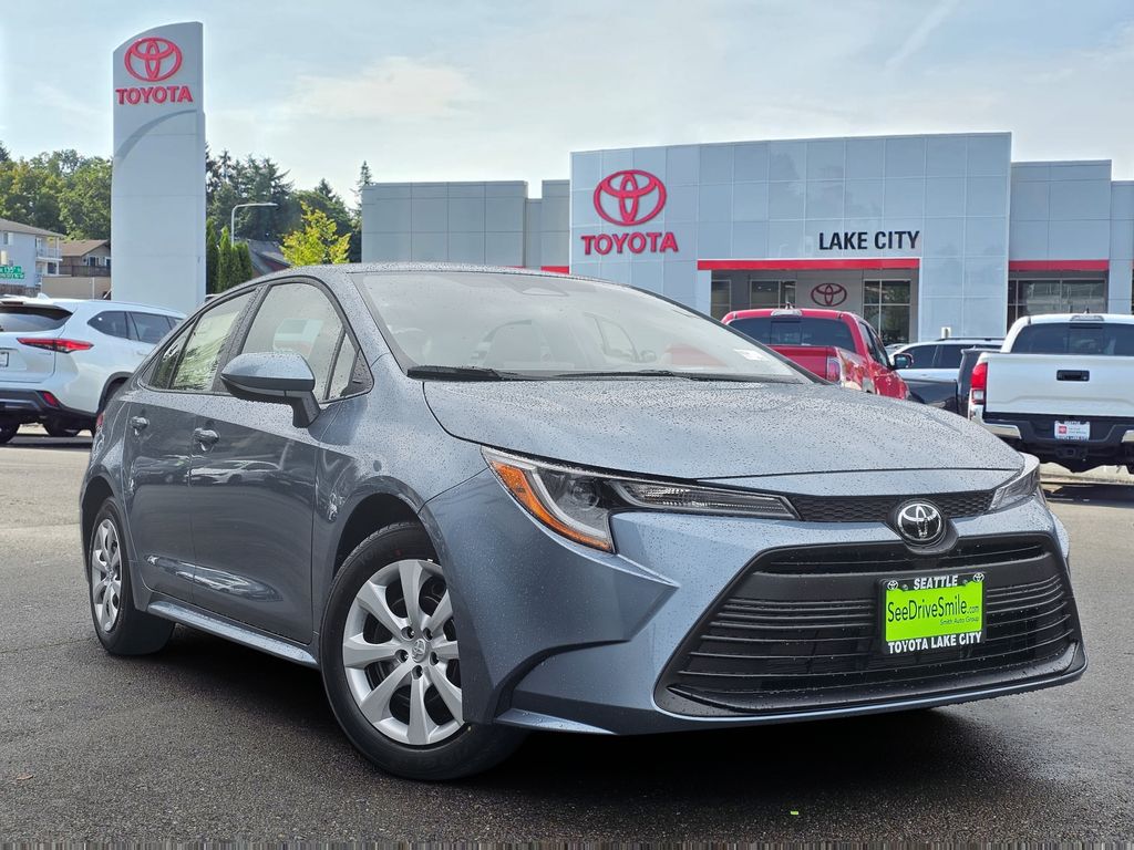 2026 Toyota Corolla LE FWD