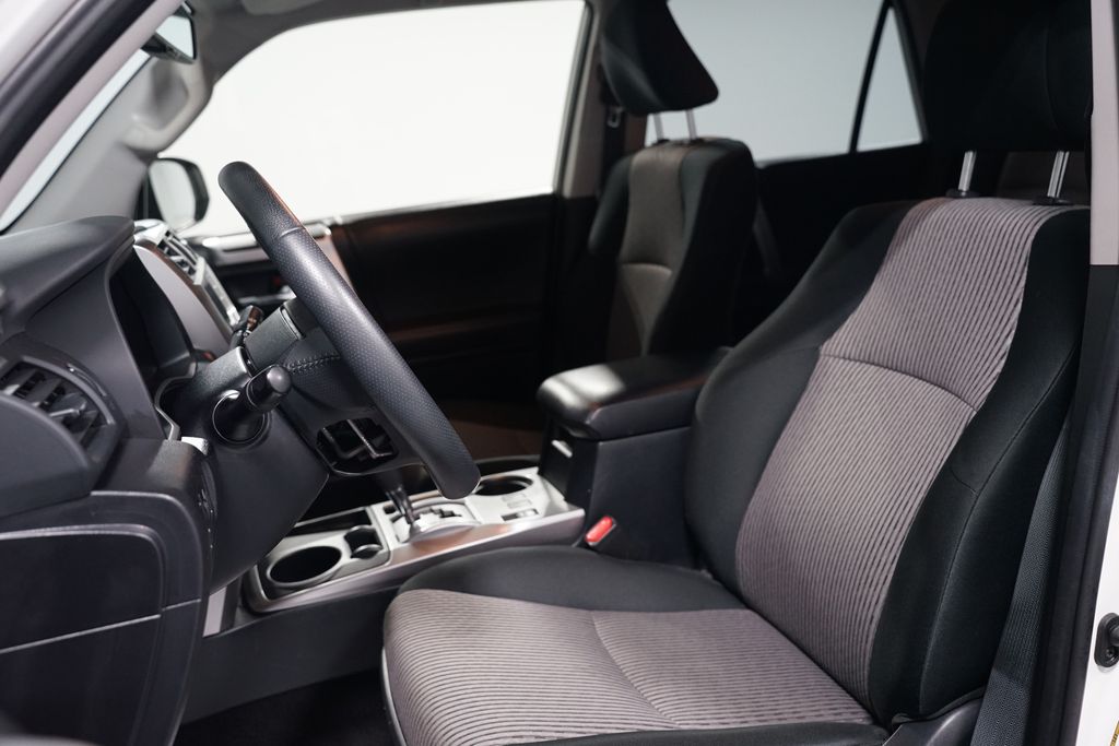 Thumbnail: 2024 Toyota 4Runner - 14