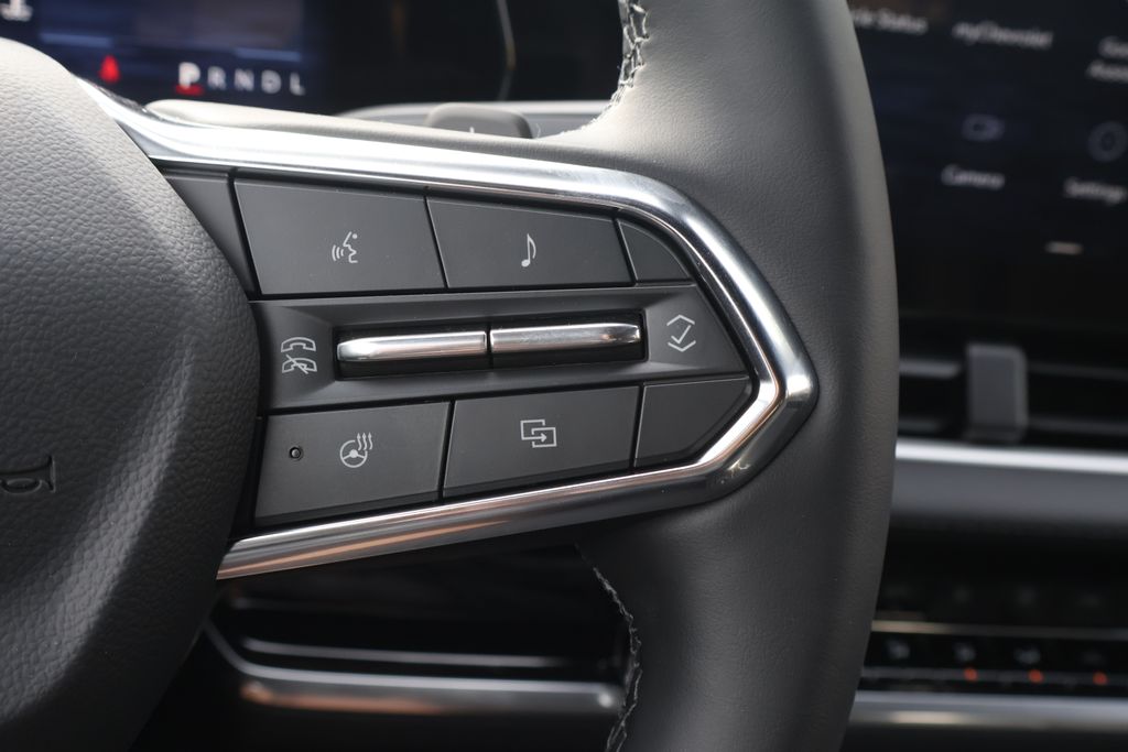 Thumbnail: 2026 Chevrolet Equinox - 23