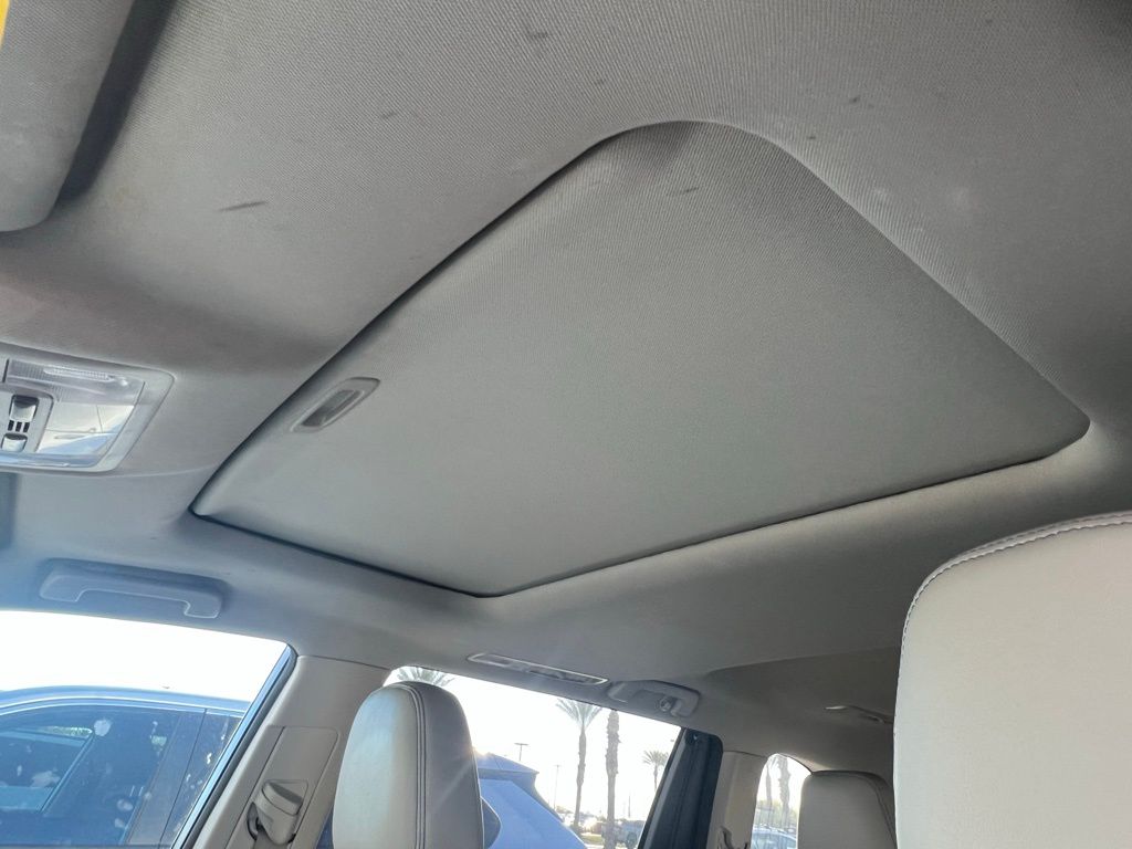 Thumbnail: 2018 Toyota Highlander - 9