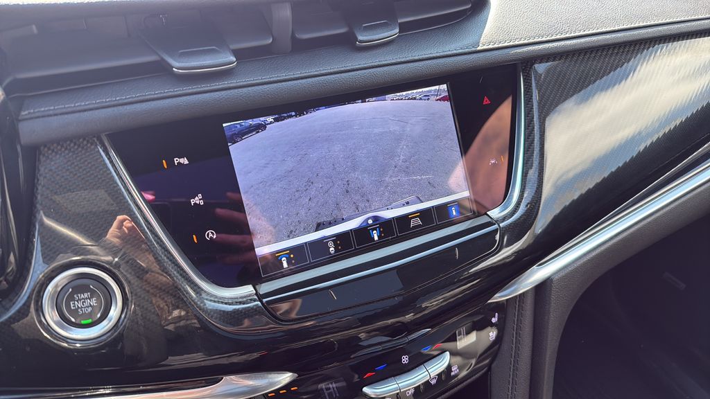 2024 Cadillac XT6