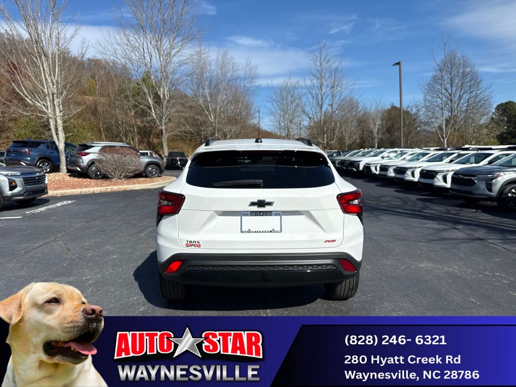 new 2025 Chevrolet Trax car, priced at $26,290