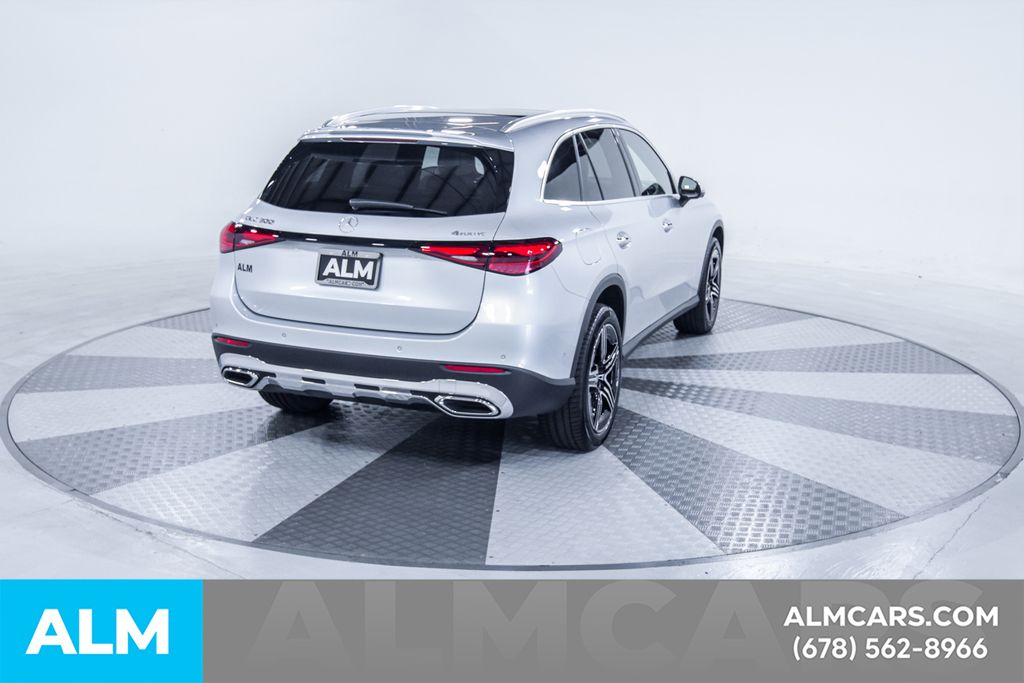 Used 2026 Silver Mercedes-Benz GLC 300 image 9