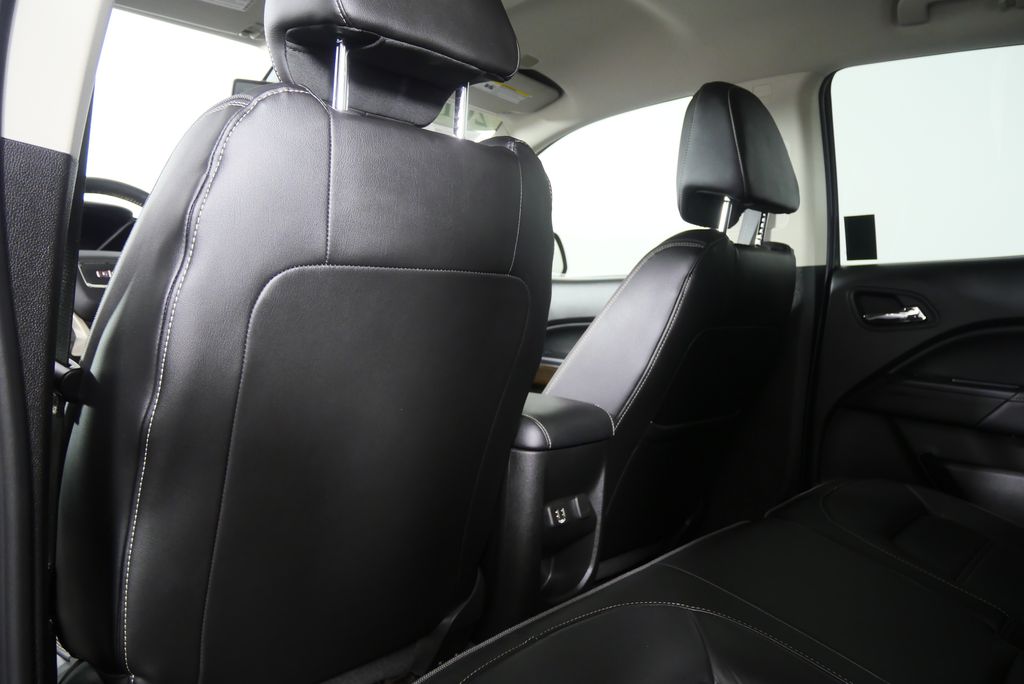 Thumbnail: 2019 GMC Canyon - 19