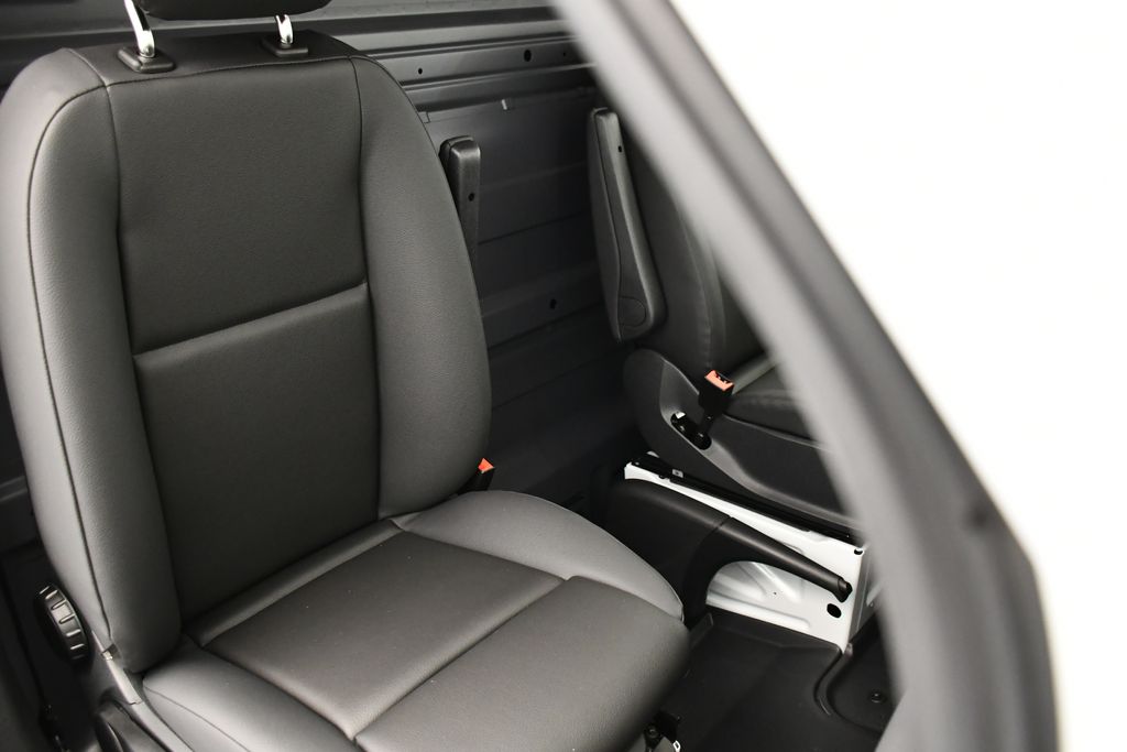 Thumbnail: 2026 Mercedes-Benz Sprinter - 30