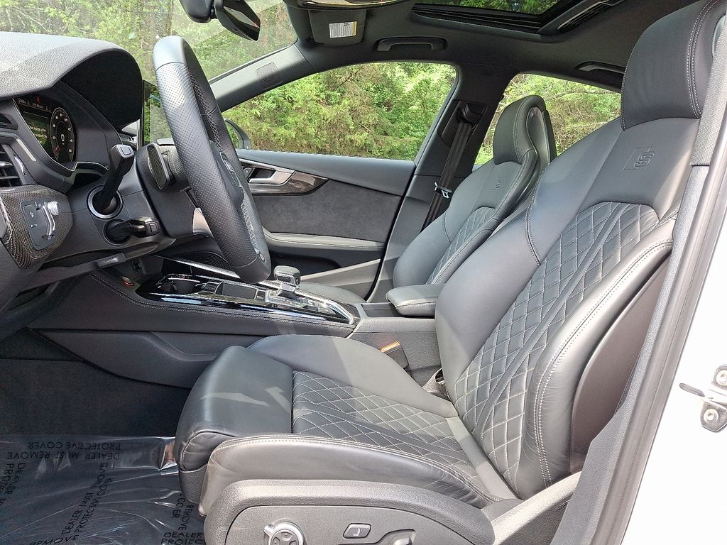 Thumbnail: 2023 Audi S4 - 13