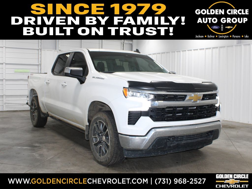 Summit White 2023 Chevrolet Silverado 1500 Pickup Truck Four-Wheel Drive 8-Speed Automatic