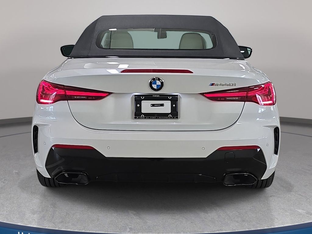 New 2027 Mineral White Metallic BMW M440i image 6