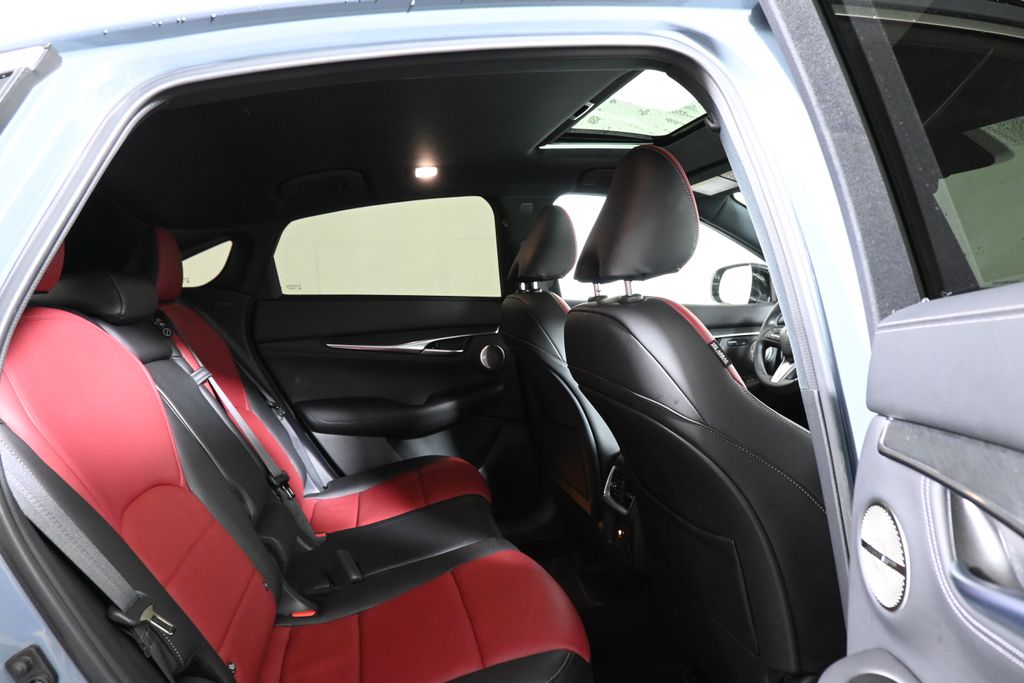 Thumbnail: 2025 INFINITI QX55 - 25