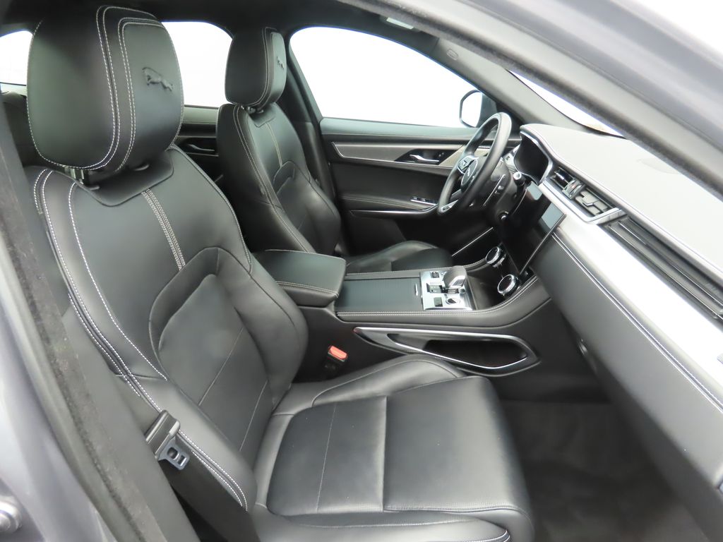 Thumbnail: 2021 Jaguar F-Pace - 18