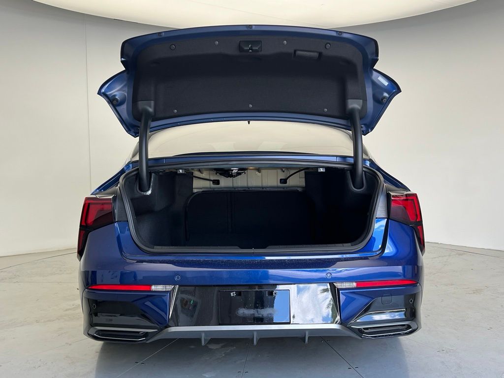 Thumbnail: 2025 Kia K5 - 5