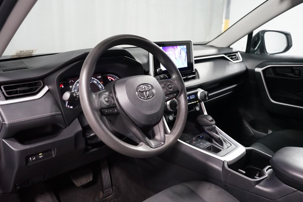 Thumbnail: 2024 Toyota RAV4 - 7