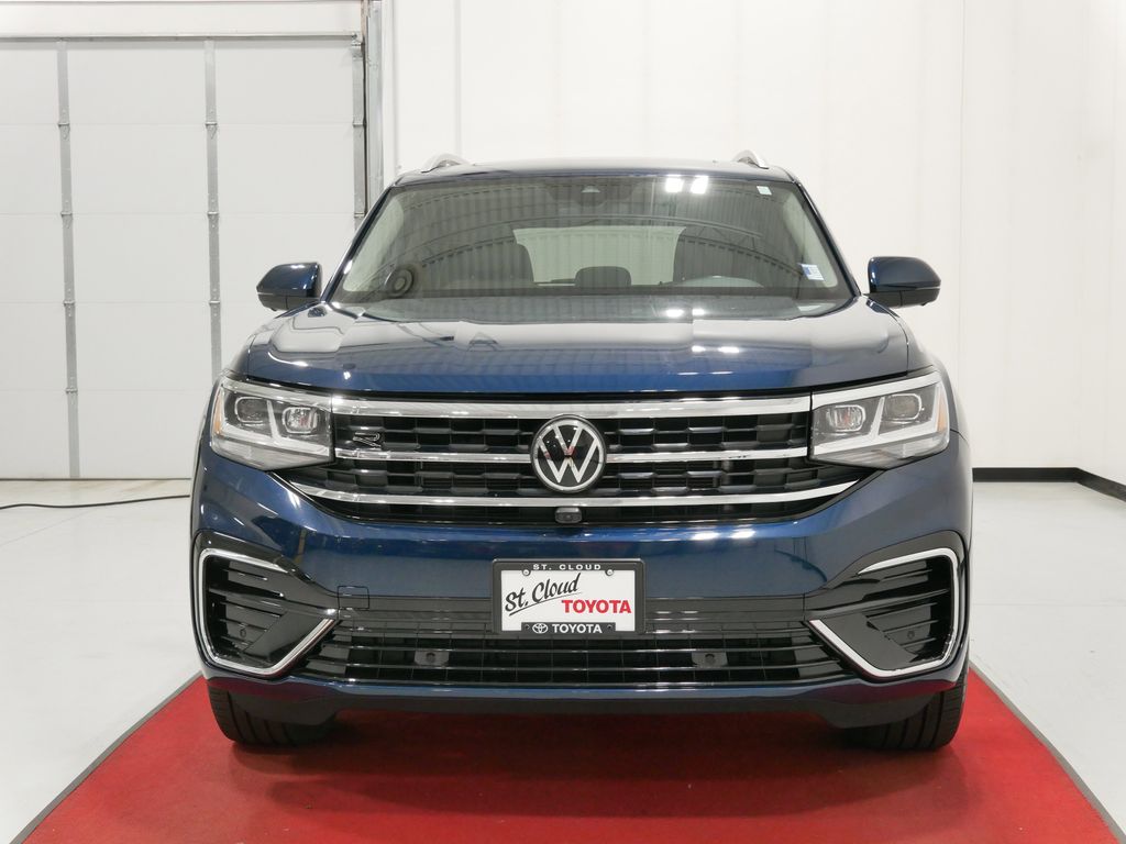 Used 2022 Volkswagen Atlas Execline with VIN 1V2FR2CA7NC521978 for sale in Waite Park, Minnesota