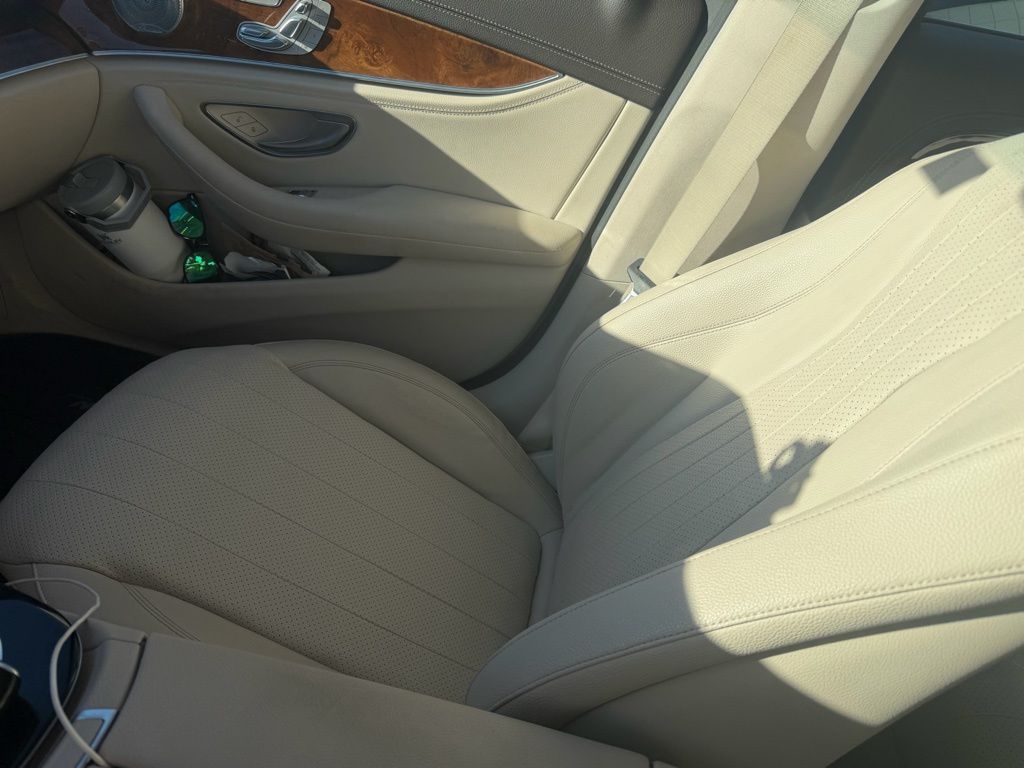 Thumbnail: 2018 Mercedes-Benz E-Class - 10