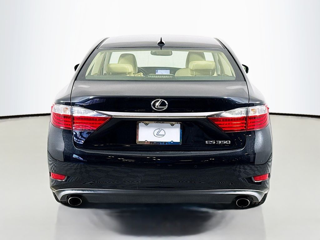 Thumbnail: 2014 Lexus ES - 6
