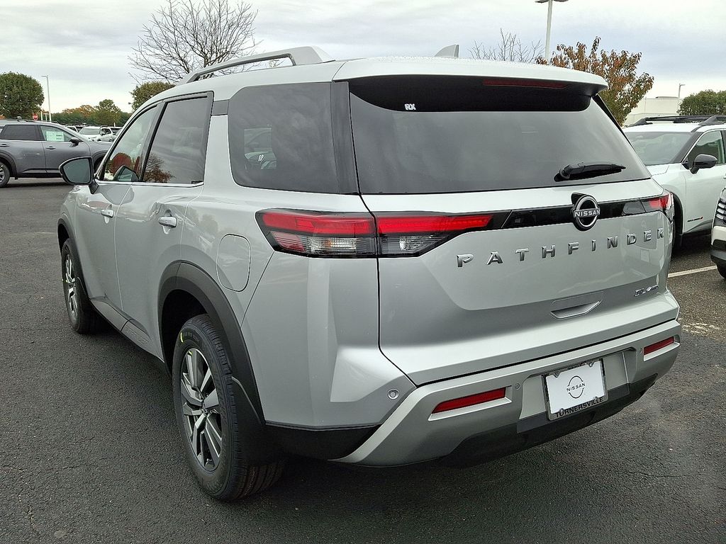Thumbnail: 2025 Nissan Pathfinder - 4