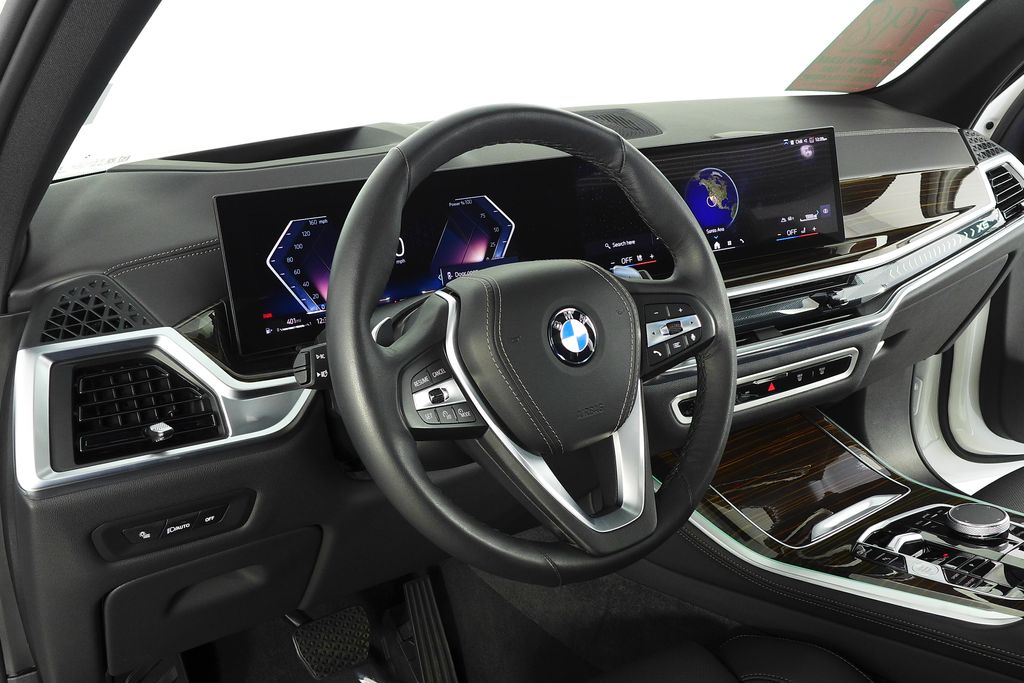 Thumbnail: 2026 BMW X5 - 31