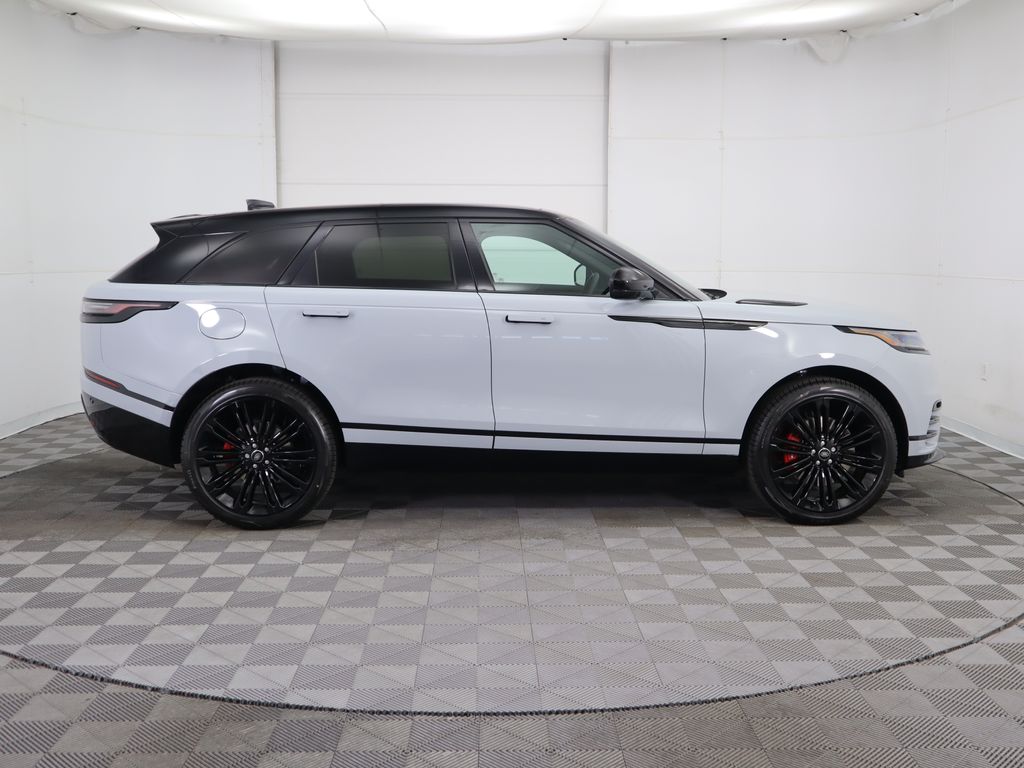 2025 Land Rover Range Rover Velar Dynamic SE 4