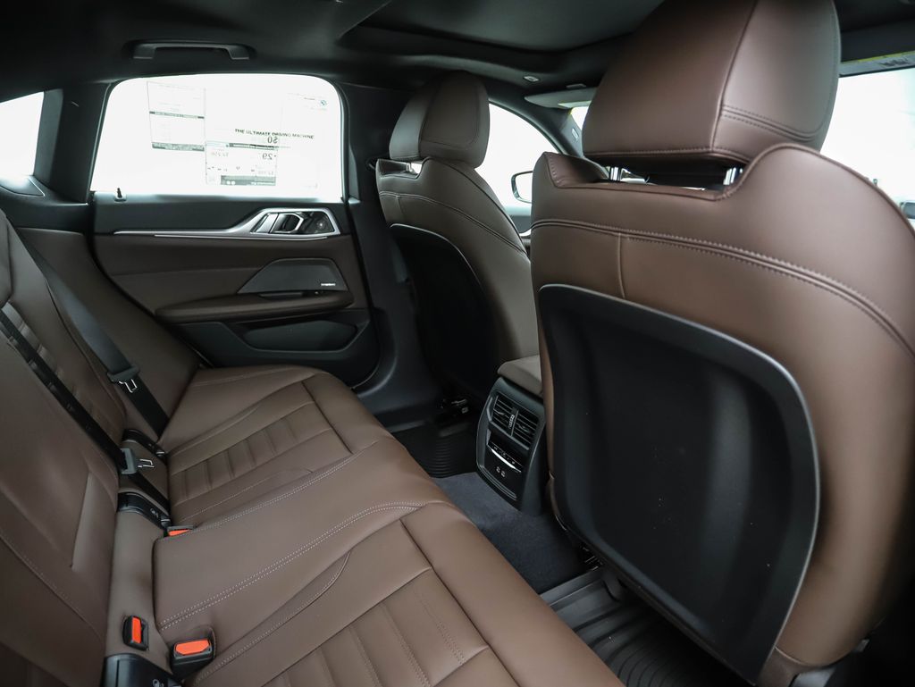 Thumbnail: 2026 BMW 4 Series - 26