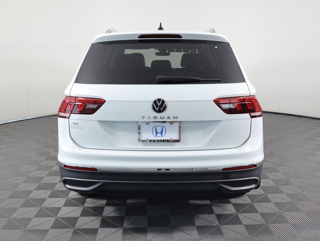 Thumbnail: 2024 Volkswagen Tiguan - 6