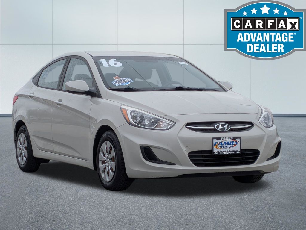 Brown (Misty Beige Metallic) 2016 Hyundai Accent SE Sedan FWD Sedan Front-Wheel Drive 6-Speed Automatic