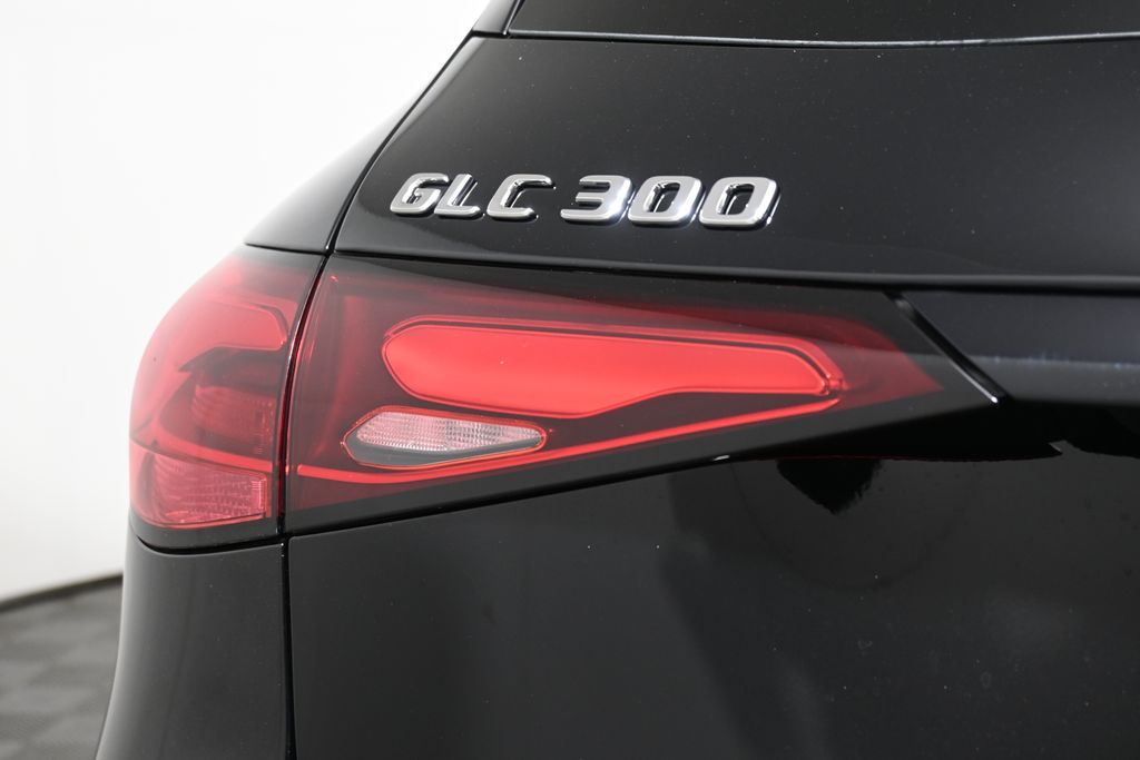 Thumbnail: 2026 Mercedes-Benz GLC - 12