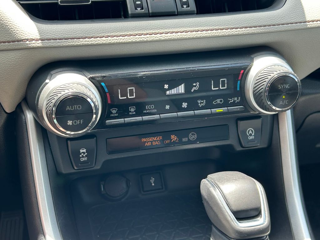 Used 2020 Toyota RAV4 SUV
