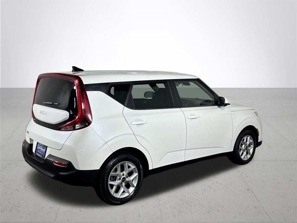 2022 Kia Soul LX