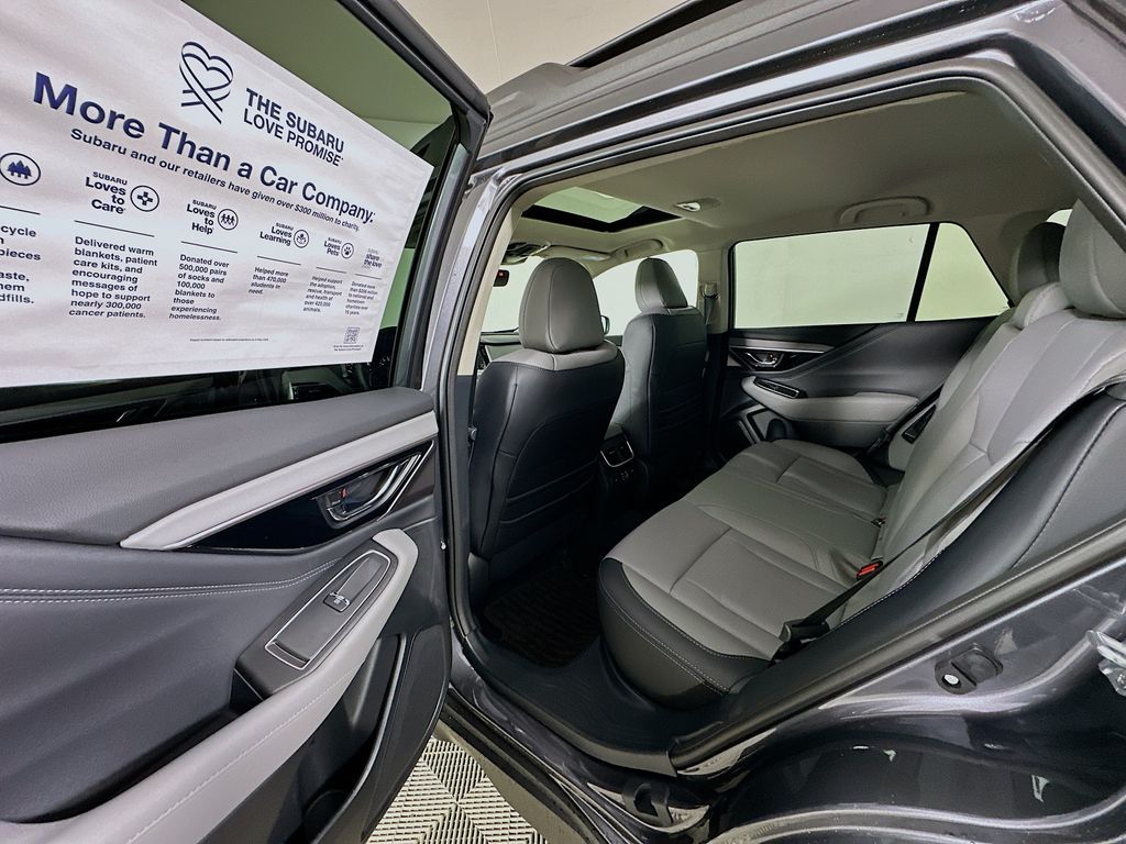 2025 Subaru Outback Limited - Photo 17