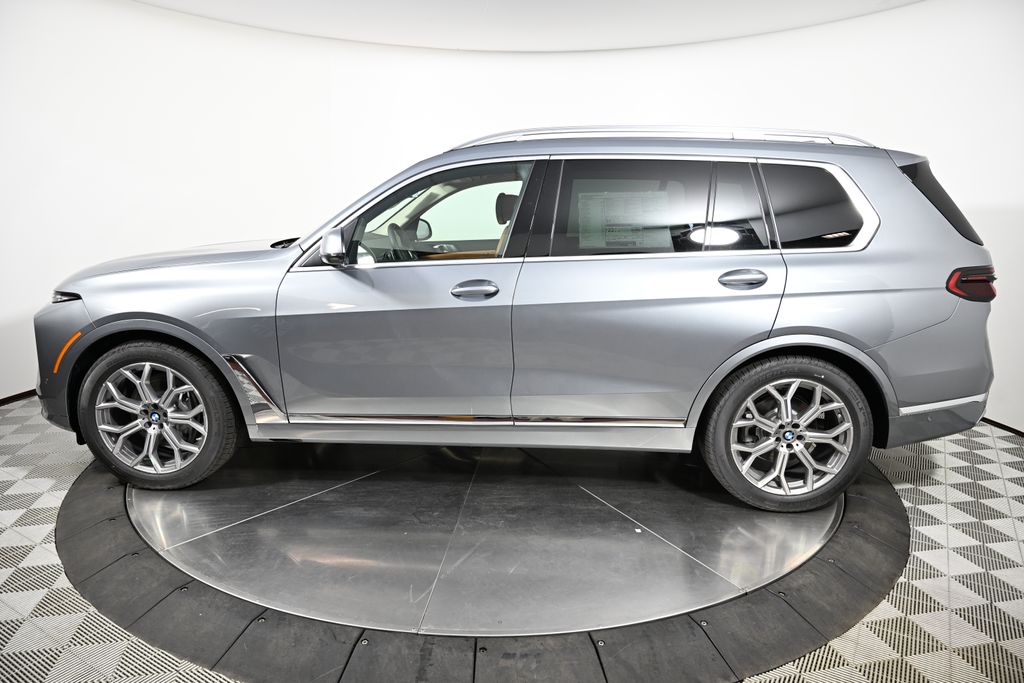 Thumbnail: 2026 BMW X7 - 2