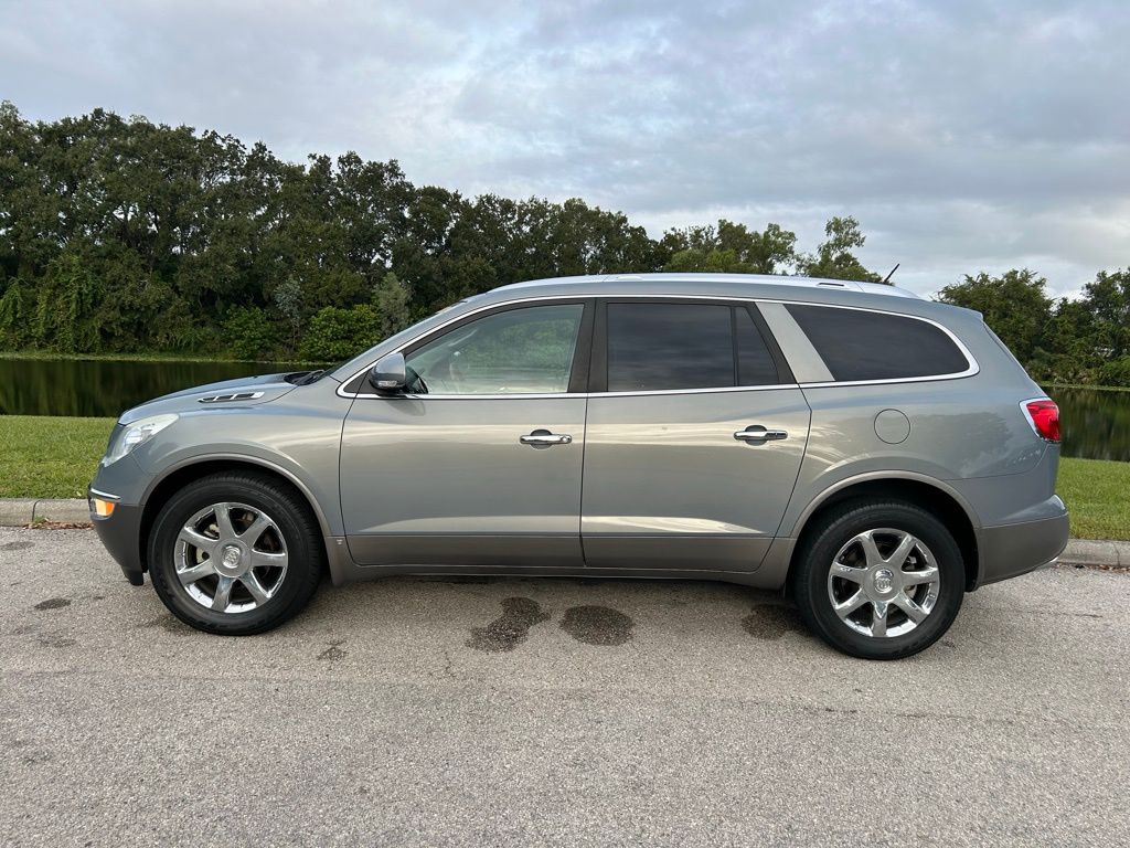 Thumbnail: 2008 Buick Enclave - 2