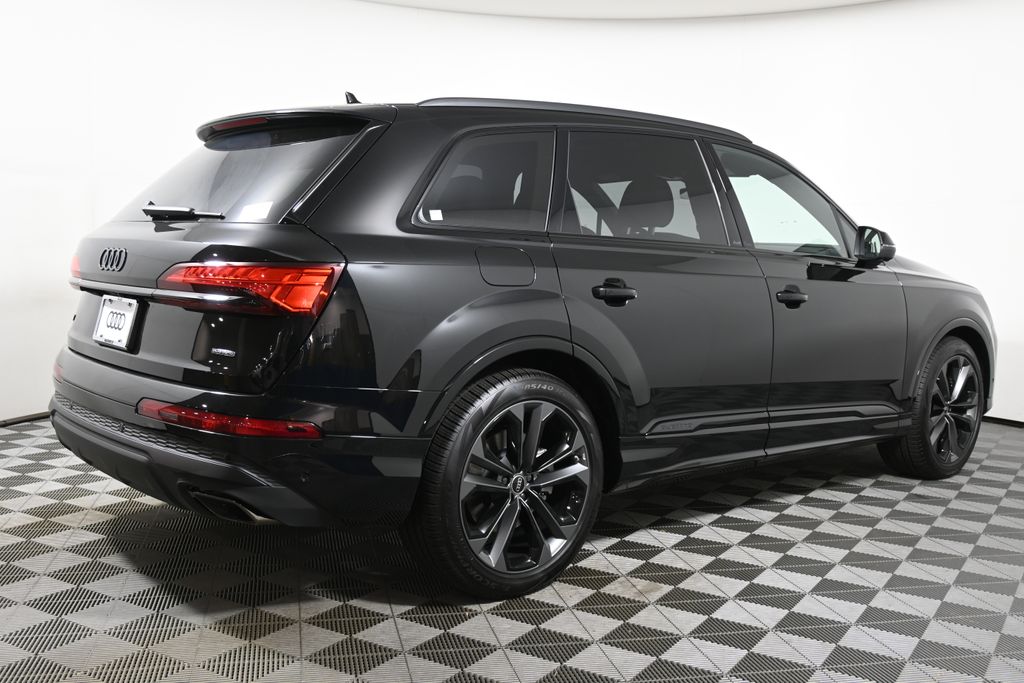 Thumbnail: 2026 Audi Q7 - 7