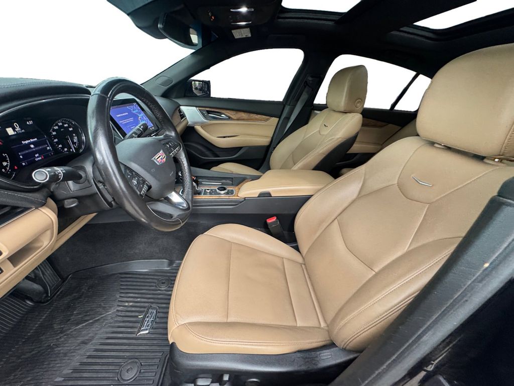 View vehicle photo 7