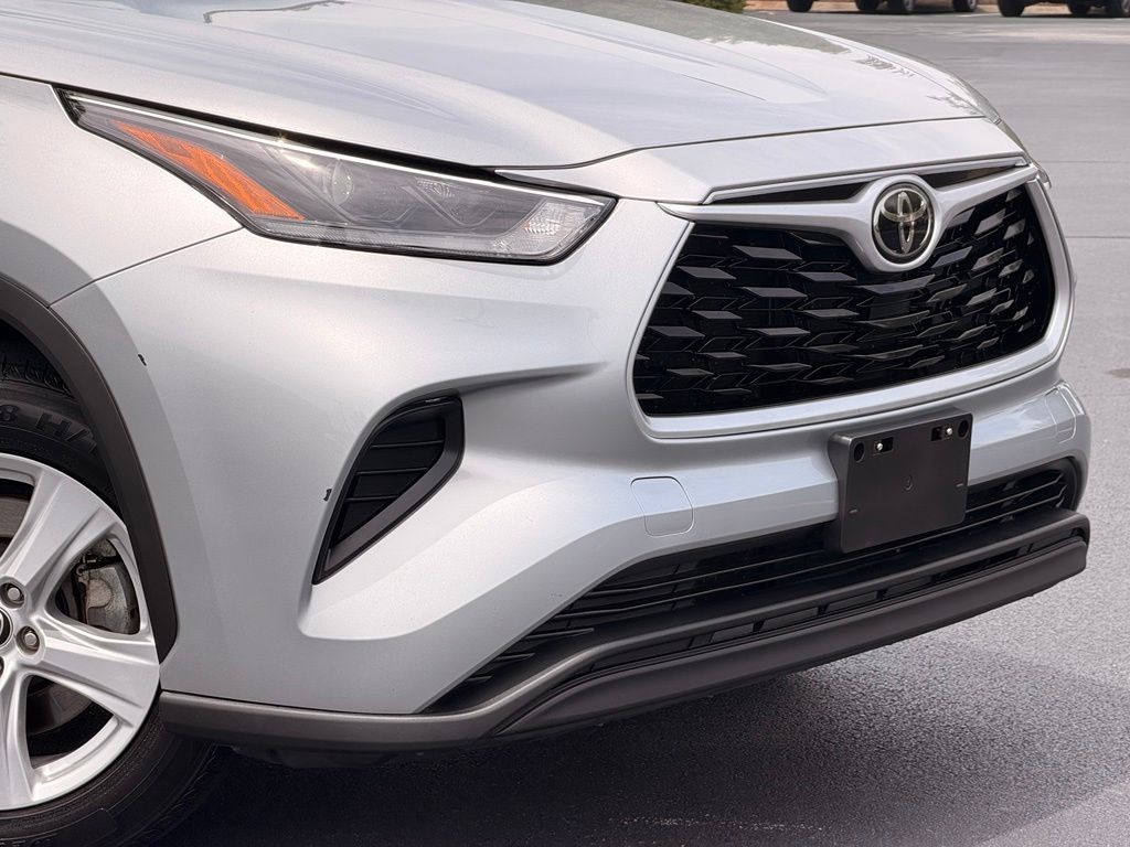 2021 Toyota Highlander L Celestial Silver Metallic - Jim Hudson Acura - Image 6