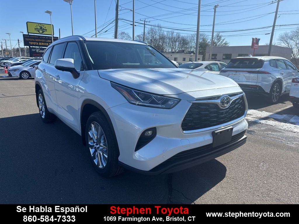 2026 Toyota Highlander Limited AWD