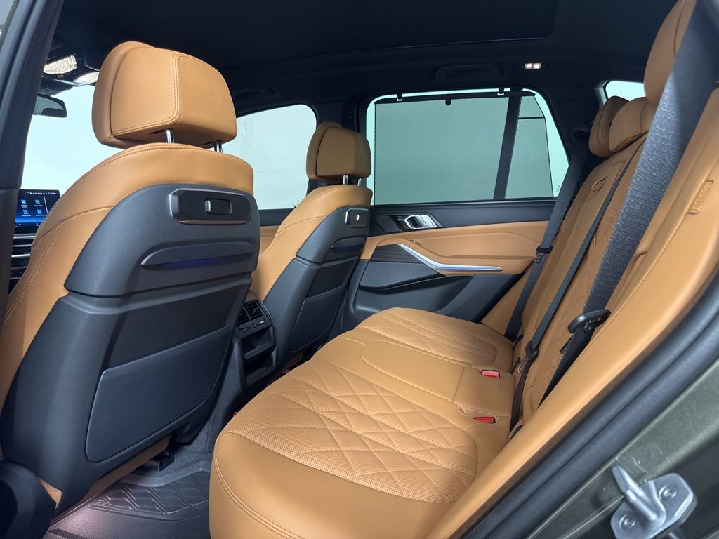 Thumbnail: 2025 BMW X5 - 25