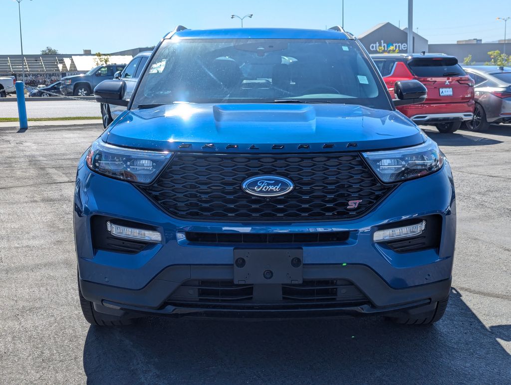 2022 Ford Explorer ST 10