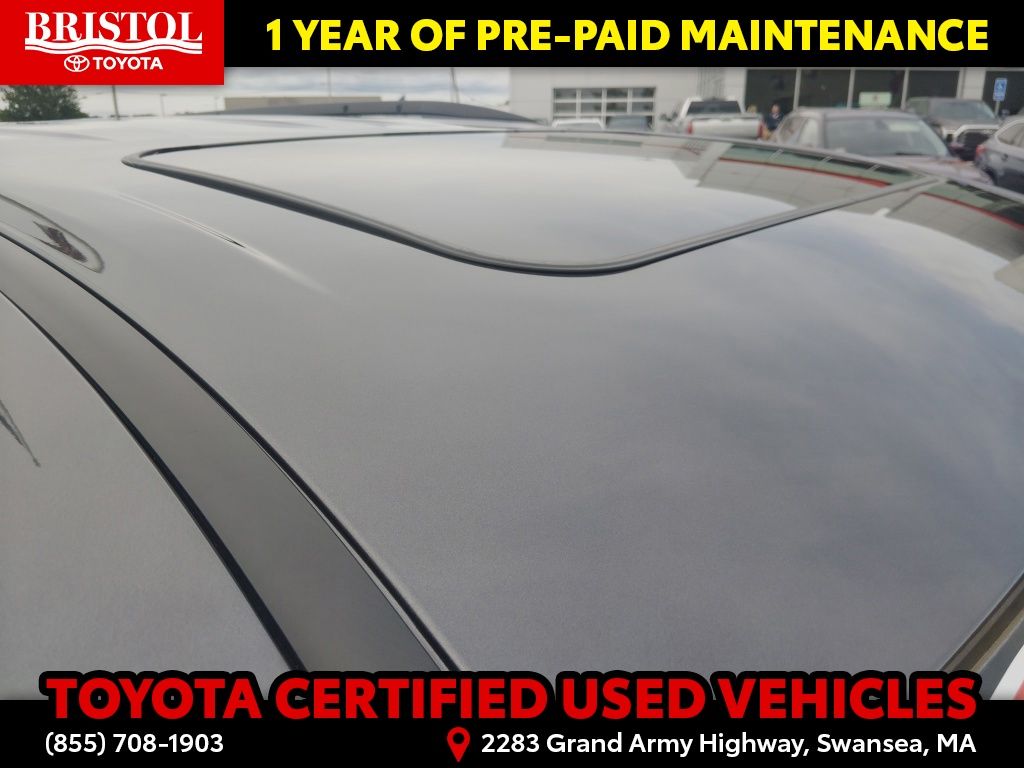 Used 2025 Toyota Sienna Van