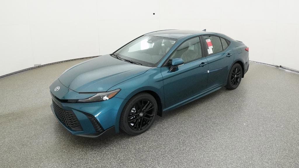 2025 Toyota Camry SE Hero Image