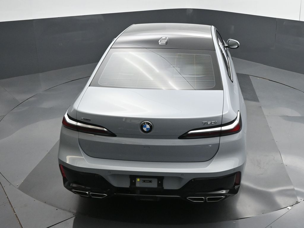 2024 BMW 760i xDrive