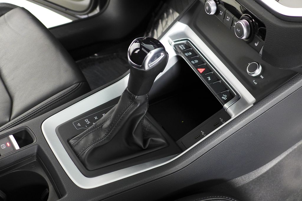 Thumbnail: 2022 Audi Q3 - 15